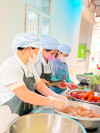 "BẾP ĂN DINH DƯỠNG AN TOÀN - NGẬP TRÀN YÊU THƯƠNG"