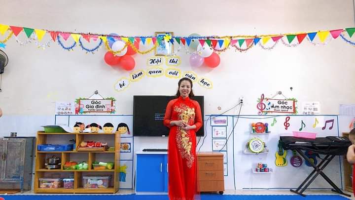 HĐ Khám phá: Cô Lao công. Lớp 3-4 tuổi