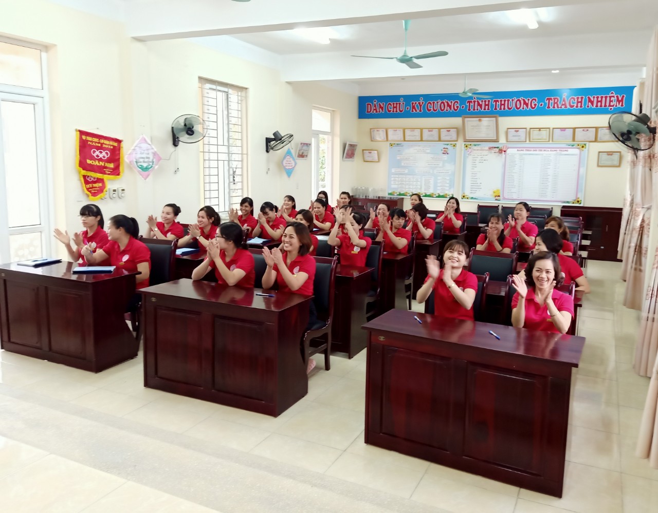 KẾ HOẠCH Thực hiện Quy tắc ứng xử của cán bộ, giáo viên, nhân viên  Trường Mầm non Phú lương II