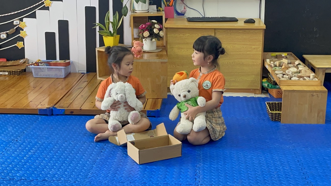 Chuyên đề: “ Thực hiện mô  hình sáng tạo trong tổ chức hoạt động văn học: Kể chuyện sáng tạo”
